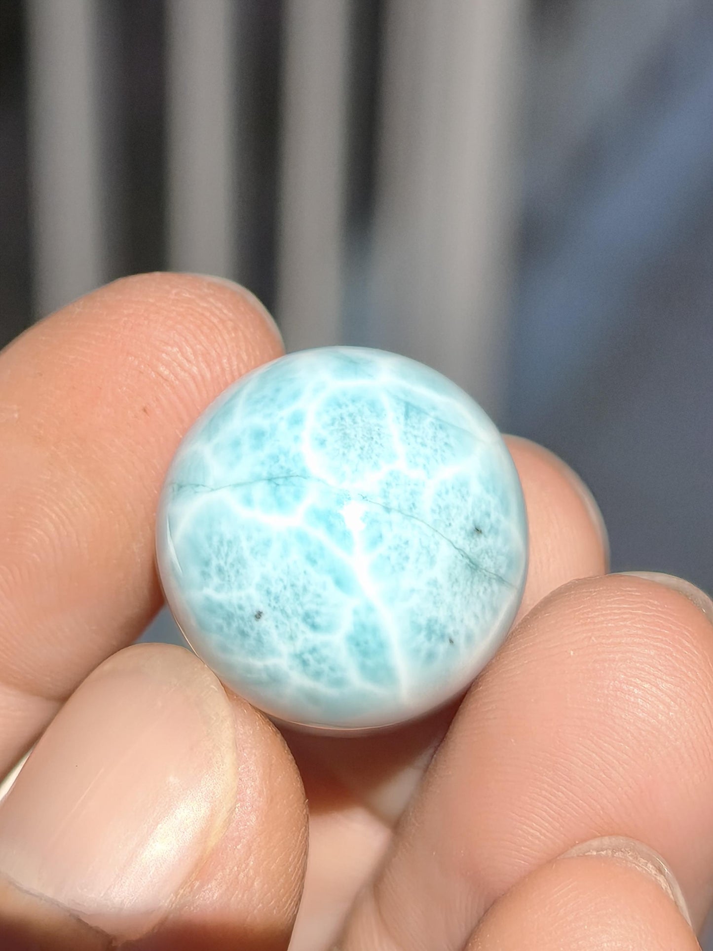 Larimar AAA - Edelstein Kugel blau Deko Sphere Kristall Geschenk blau Natur Heilstein Natur Sammler Mineral Geschenk Meer Himmel