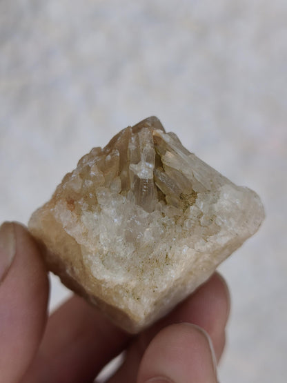 Calcite Roh Kristall Stufe  – Attavyros, Insel Rhodos Griechenland Sammler Mineralien Kristall Deko Selbstfund Geschenk Haus Wohnen gelb