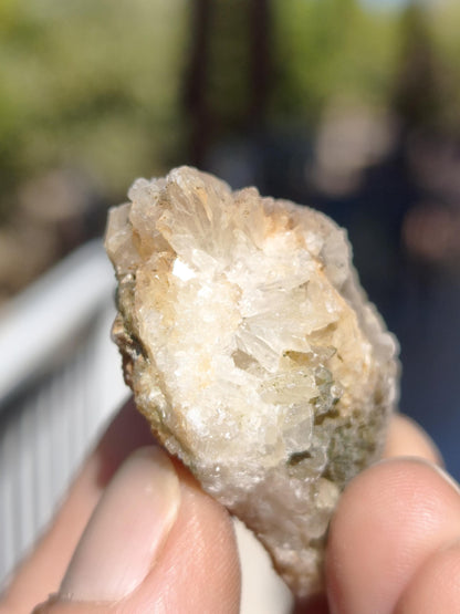 Calcite Roh Kristall Stufe  – Attavyros, Insel Rhodos Griechenland Sammler Mineralien Kristall Deko Selbstfund Geschenk Haus Wohnen gelb