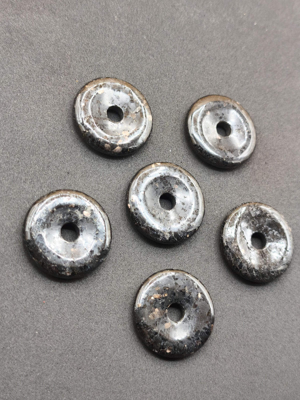Nuummite Kette 30mm Edelstein Donut Anhänger Rarität schwarz gold Schutz Natur Heilstein Natur  Mann Frau Er Sie Freundin Geschenk Qualität