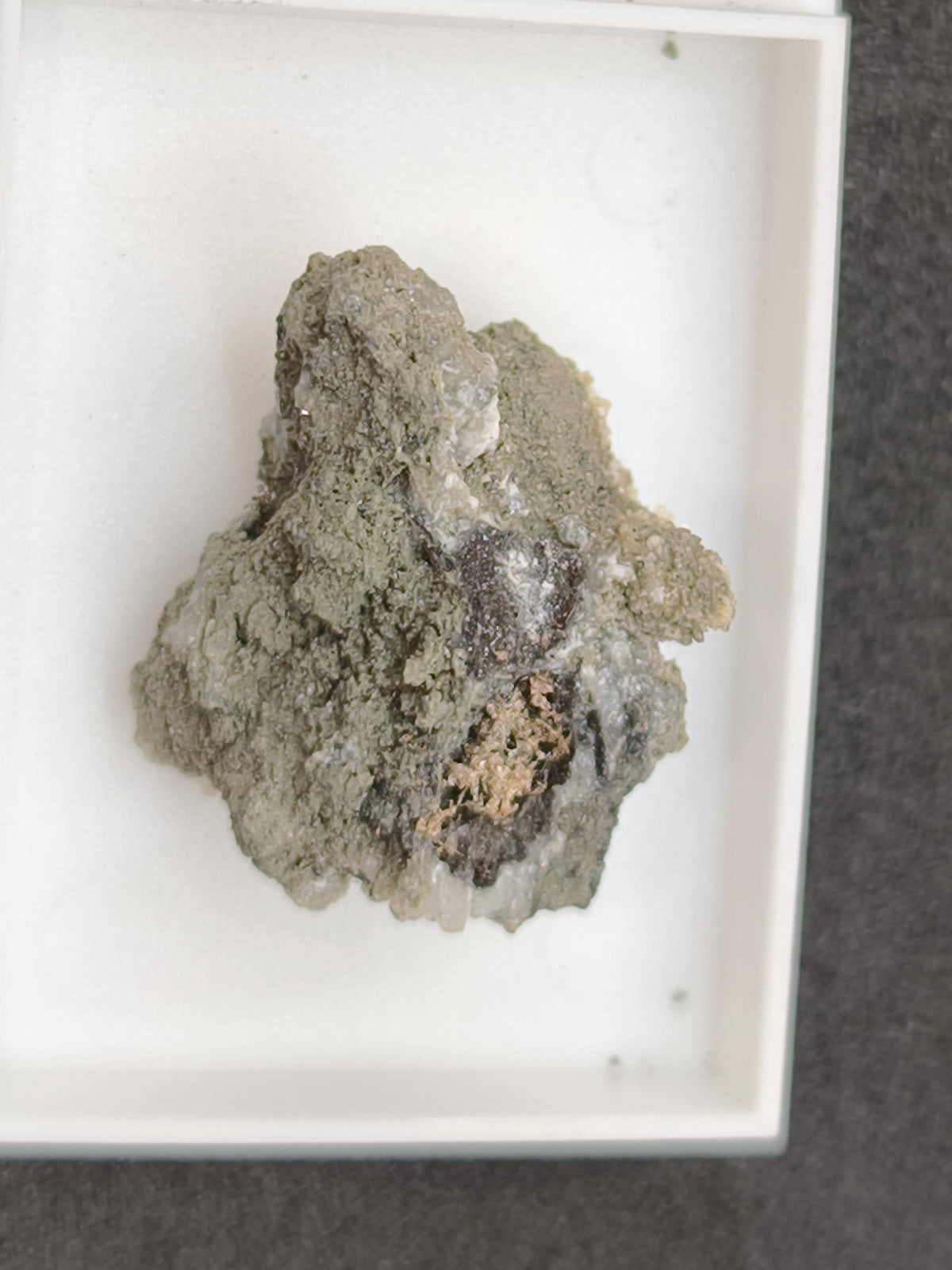 Gediegenes Silber auf Matrix aus Kasachstan Stufe Native Silver Rudny | Natürliche Silberstufe | Seltenes Sammlermineral Heilstein Rarirät