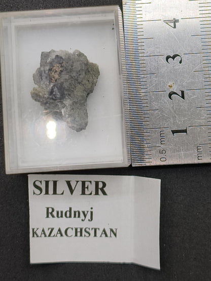 Gediegenes Silber auf Matrix aus Kasachstan Stufe Native Silver Rudny | Natürliche Silberstufe | Seltenes Sammlermineral Heilstein Rarirät