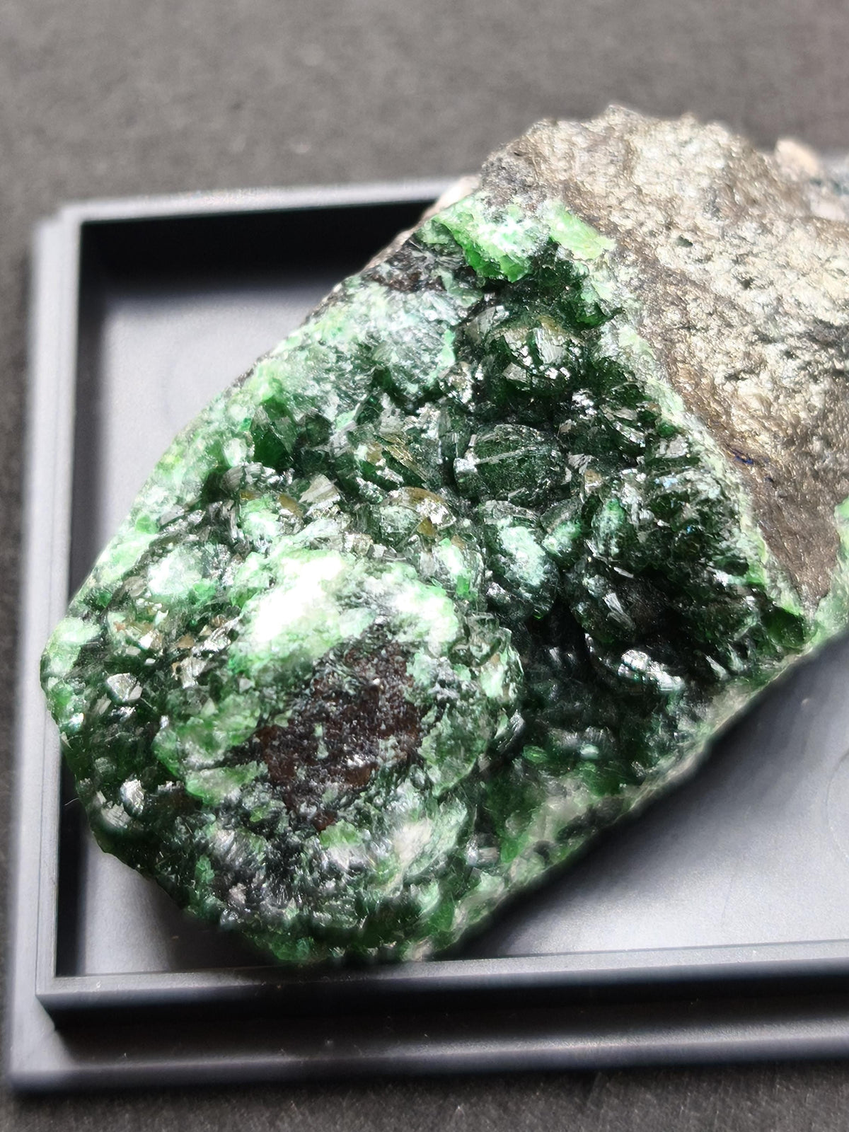 Cuproadamit Kristallstufe Tsumeb Namibia 40 mm | Tiefgrüne Kristalle Zincolivenit  Seltenes Sammlermineral Rarität Sammler roh Stufe Edelst