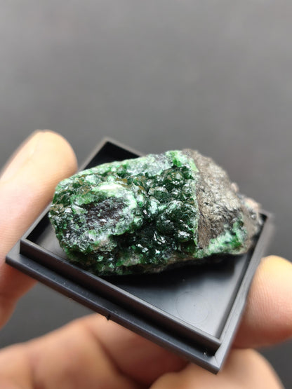 Cuproadamit Kristallstufe Tsumeb Namibia 40 mm | Tiefgrüne Kristalle Zincolivenit  Seltenes Sammlermineral Rarität Sammler roh Stufe Edelst