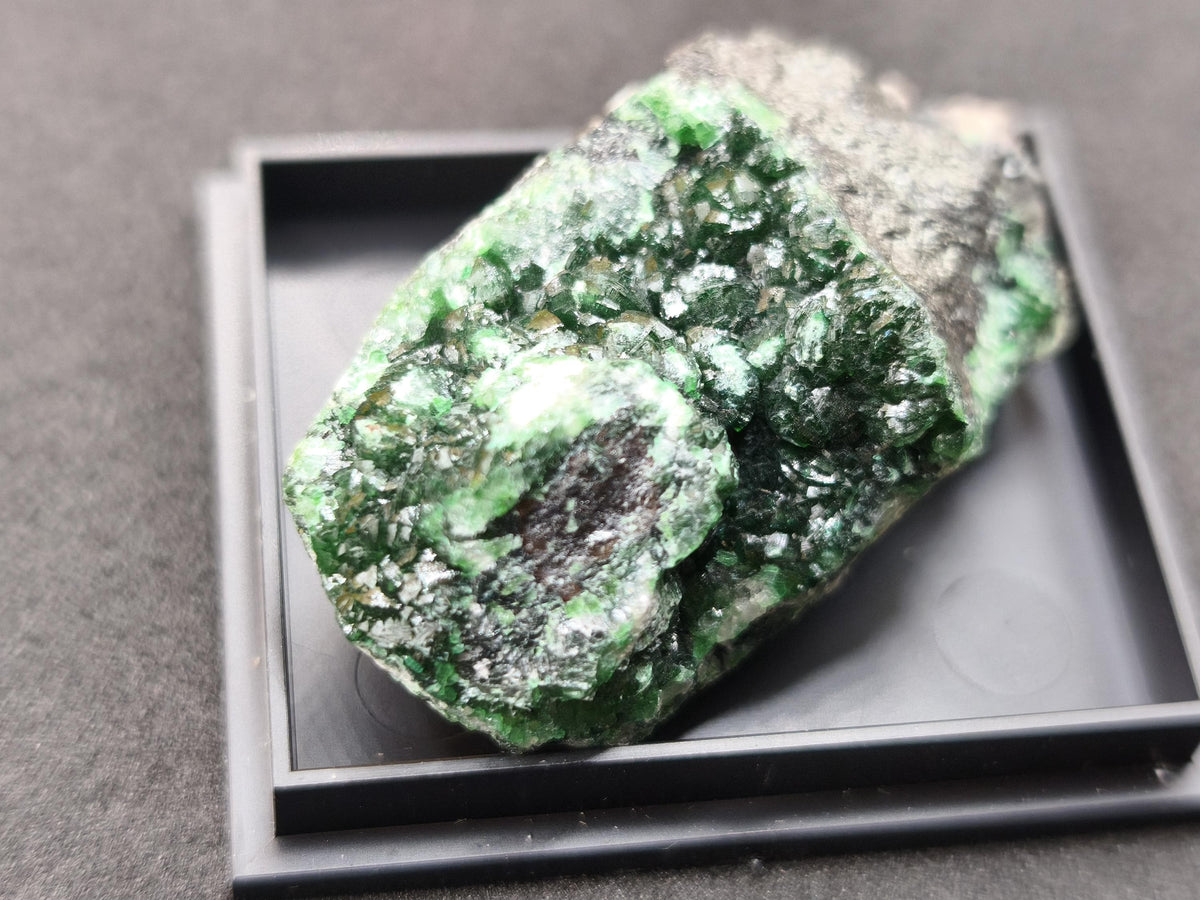 Cuproadamit Kristallstufe Tsumeb Namibia 40 mm | Tiefgrüne Kristalle Zincolivenit  Seltenes Sammlermineral Rarität Sammler roh Stufe Edelst