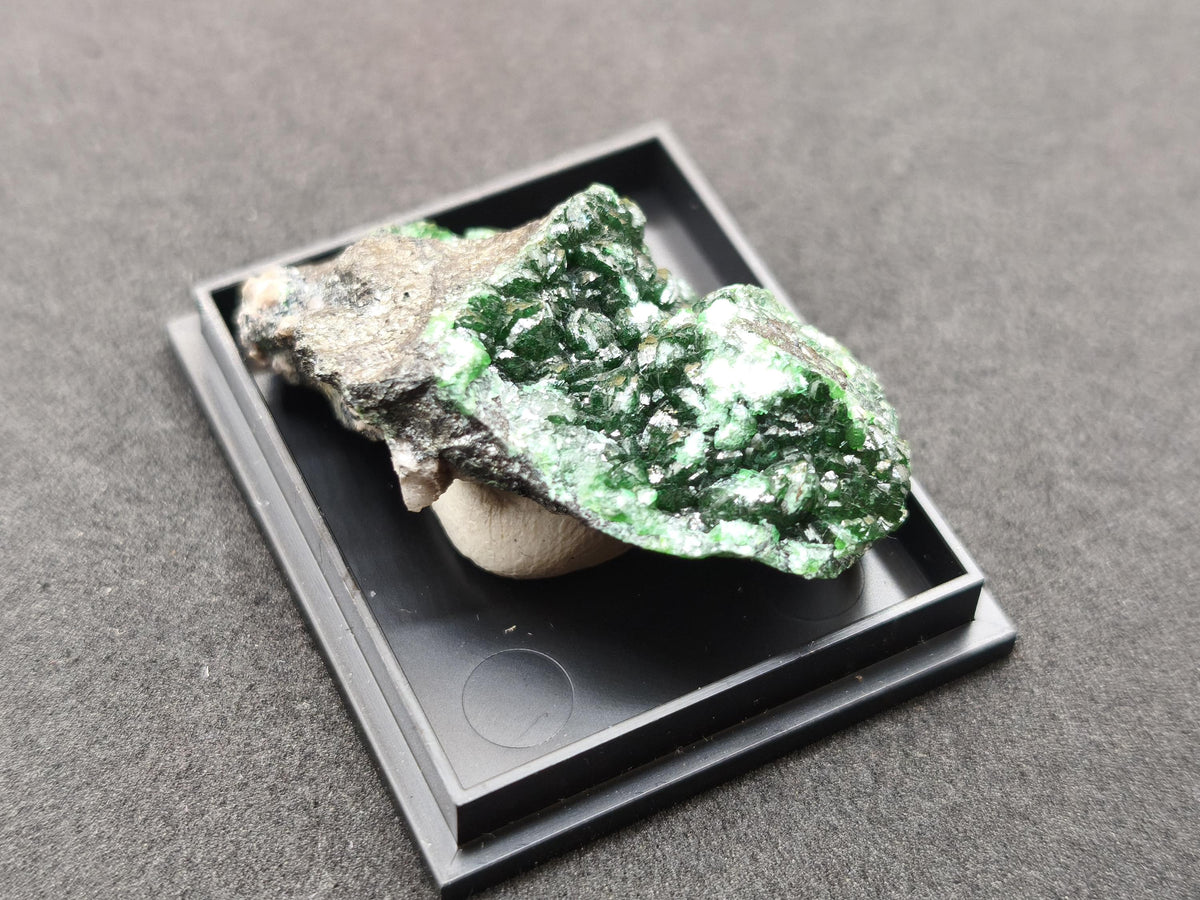 Cuproadamit Kristallstufe Tsumeb Namibia 40 mm | Tiefgrüne Kristalle Zincolivenit  Seltenes Sammlermineral Rarität Sammler roh Stufe Edelst