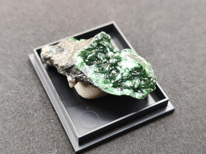 Cuproadamit Kristallstufe Tsumeb Namibia 40 mm | Tiefgrüne Kristalle Zincolivenit  Seltenes Sammlermineral Rarität Sammler roh Stufe Edelst