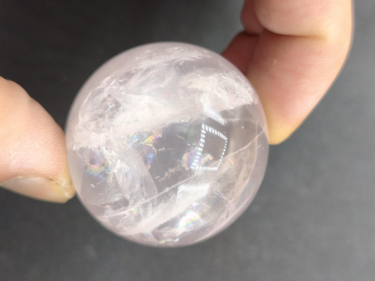 Sternrosenquarz Kugel 40 mm | Rosenquarz mit Regenbogenschimmer & Sterneffekt | Star Rose Quartz | Asterismus Sammler Kugel Kristall Mineral