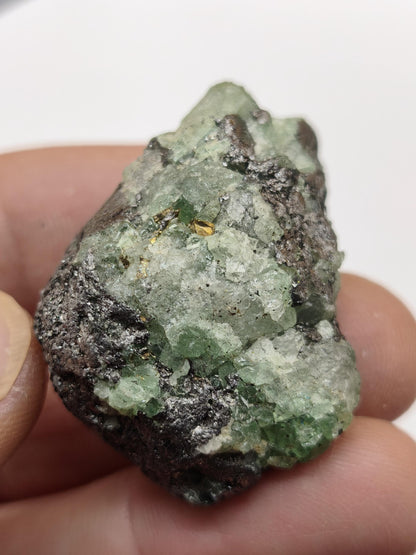 Tsavorit Kristall aus Merelani Tansania | Grüner Granat Rohkristall | Natürlicher Chrom Grossular | Sammler Mineralien roh
