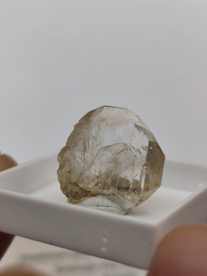 12ct Phenakit Kristall aus Namibia | Stiepelmann Mine Erongo | Klarer natürlicher Rohkristall | Seltenes Sammler Mineral Heilstein Rarität