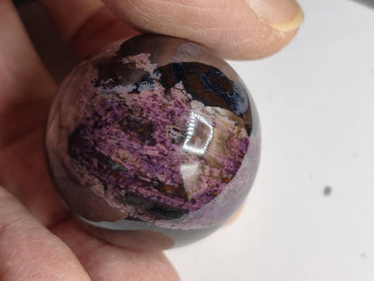 Sugilite *Rareté* Sphère de Sugilite AAA ~ Pierre précieuse Déco Cristal Méditation Énergie Pierre de soin Rareté Rare Collection Investissement Valeur