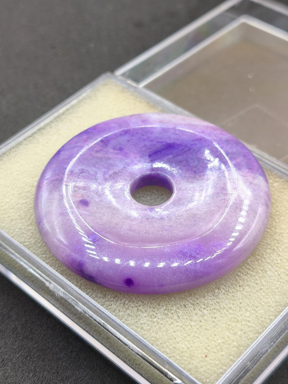 Collier en Sugilite Gel AAAAA, vintage années 90, donut précieux 50 mm, pierre fine, cristal, minéral, rare, rareté, collection, violet, cadeau, mariage, pièce de musée