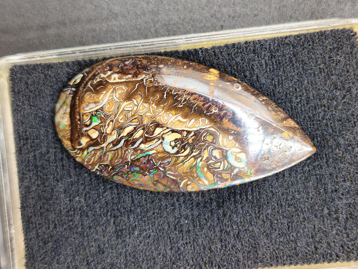 Boulder Opal AAA Sammlerstein Mineralien Kristalle Cabochon natürlich Heilstein Rarität Muster Australien Queensland