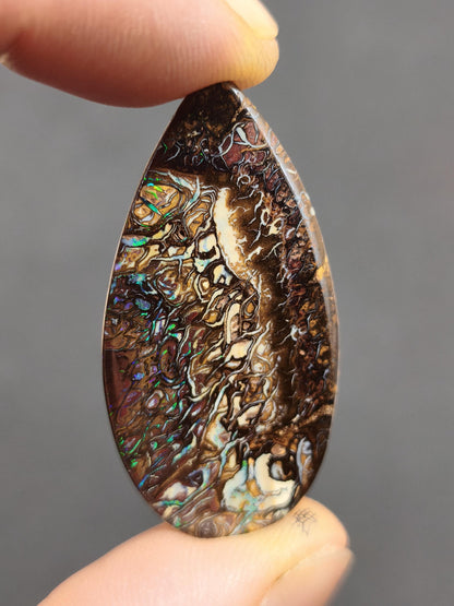 Boulder Opal AAA Sammlerstein Mineralien Kristalle Cabochon natürlich Heilstein Rarität Muster Australien Queensland
