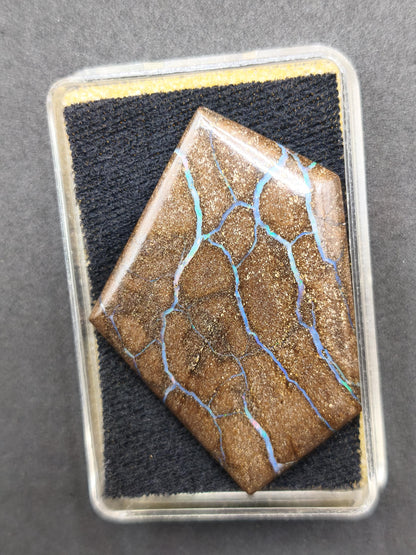 Boulder Opal AAA Sammlerstein Mineralien Kristalle Cabochon natürlich Heilstein Rarität Muster Australien Queensland