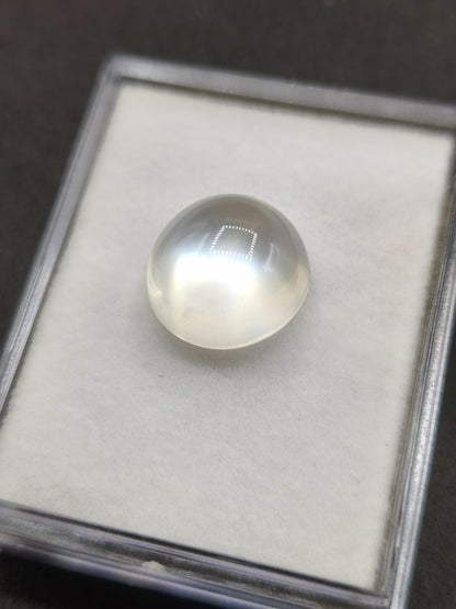 Adular Mondstein AAA Sammlerstein Mineralien Kristalle Cabochon rund natürlich Heilstein Rarität klar schimmer