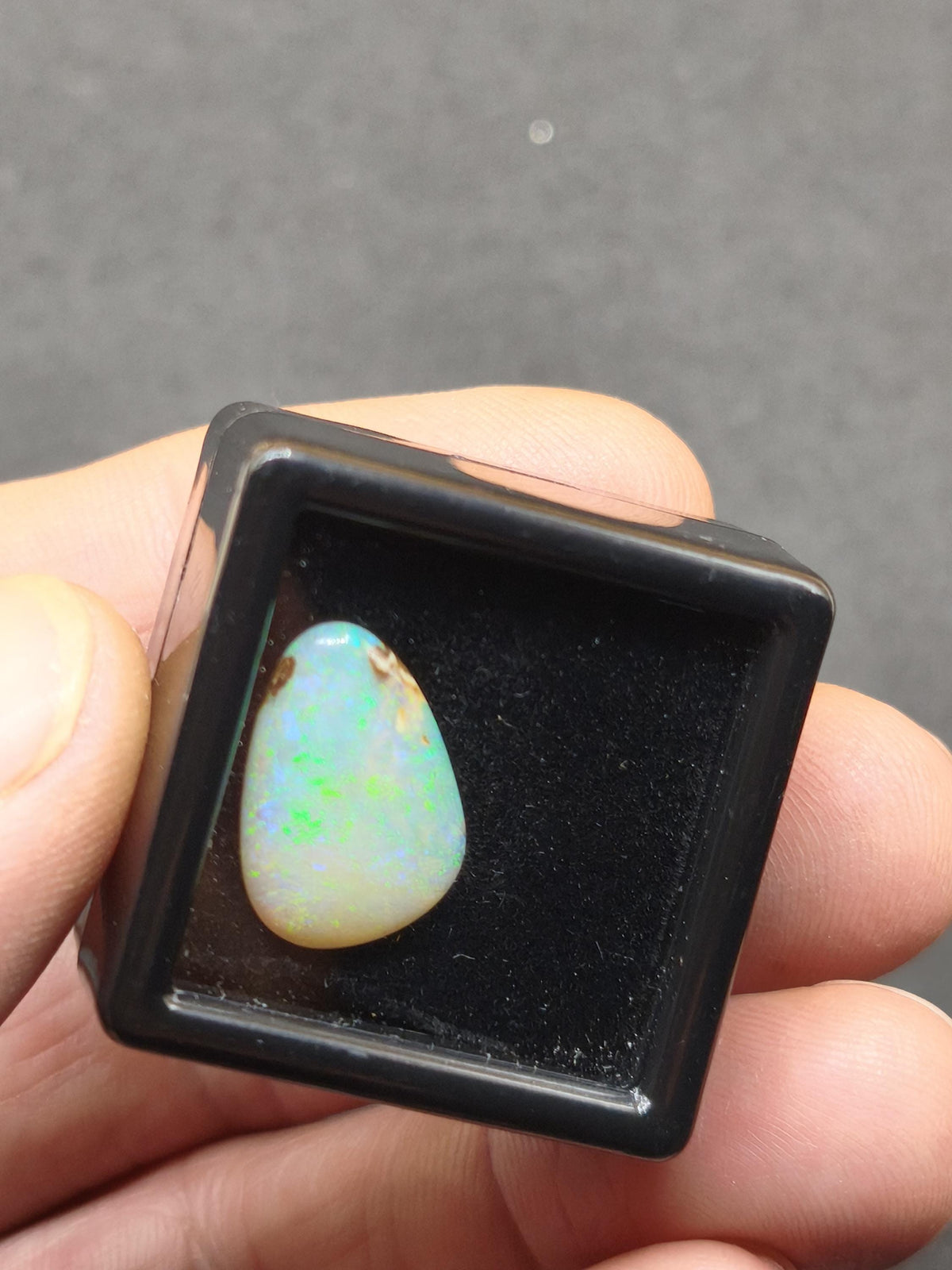 Opal Winton AAA bunt Regenbogen Sammlerstein Mineralien Kristalle Cabochon natürlich Heilstein Rarität Muster Australien