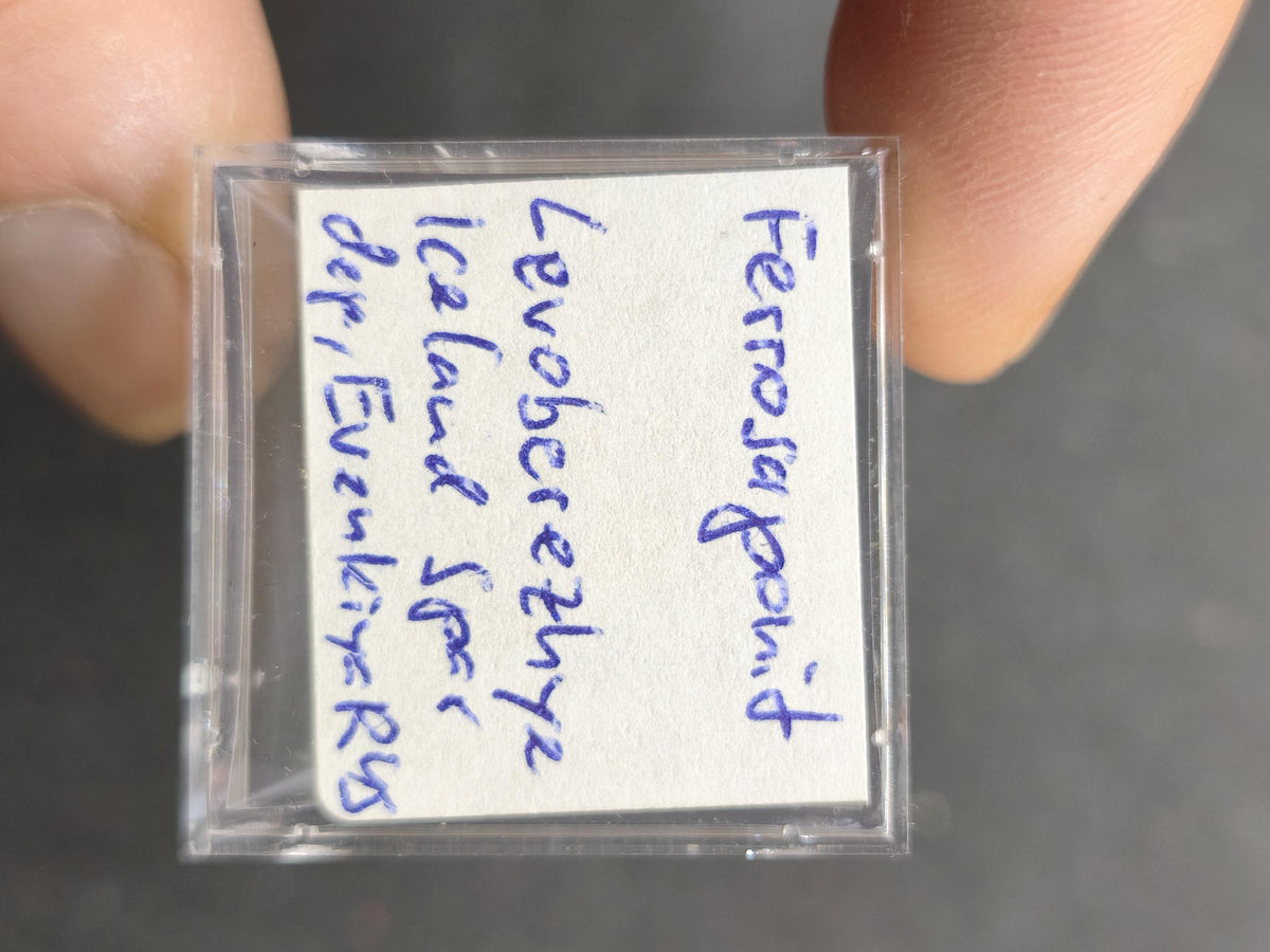 Ferrosaponit – Holotyp-Material | Typlokalität Sibirien Sammlerqualität Rarität roh Sammler Stufe Edelstein Deko Kristall Selten