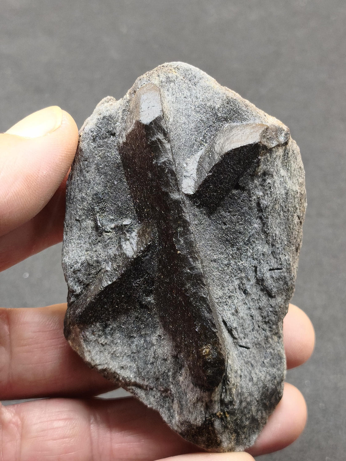 XL  STAUROLITE Kreuzstein X Roh Kristall Stufe Sammler Deko groß Energie Heilstein Schutz  Geschenk Haus Wohnung