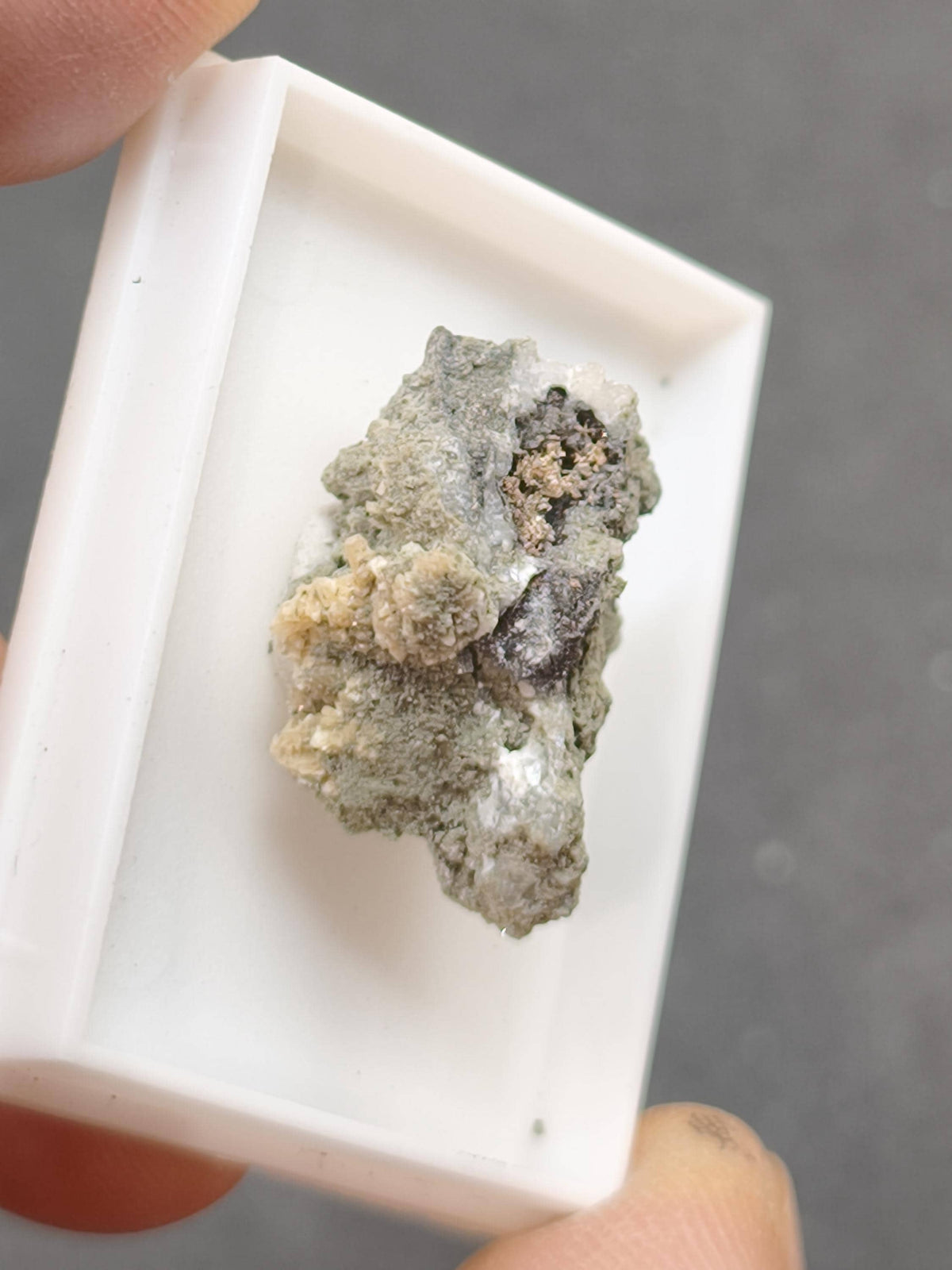 Gediegenes Silber auf Matrix aus Kasachstan Stufe Native Silver Rudny | Natürliche Silberstufe | Seltenes Sammlermineral Heilstein Rarirät