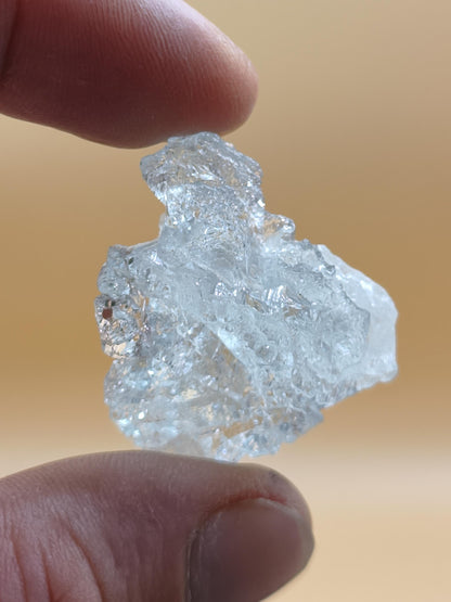 Aquamarin Kristall Stufe Brasilien 33 mm | Eisblauer Beryll Kristall Brasilien | Transparenter Aquamarin | Naturmineral Sammlerstück Selten