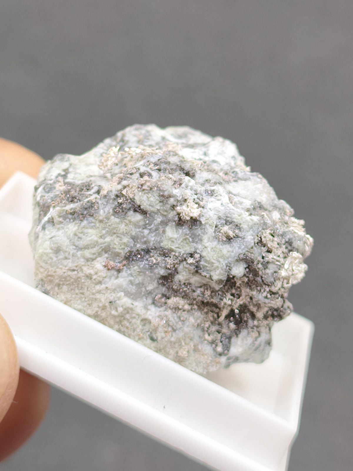 Gediegenes Silber auf Matrix aus Kasachstan Stufe Native Silver Rudny | Natürliche Silberstufe | Seltenes Sammlermineral Heilstein Rarirät