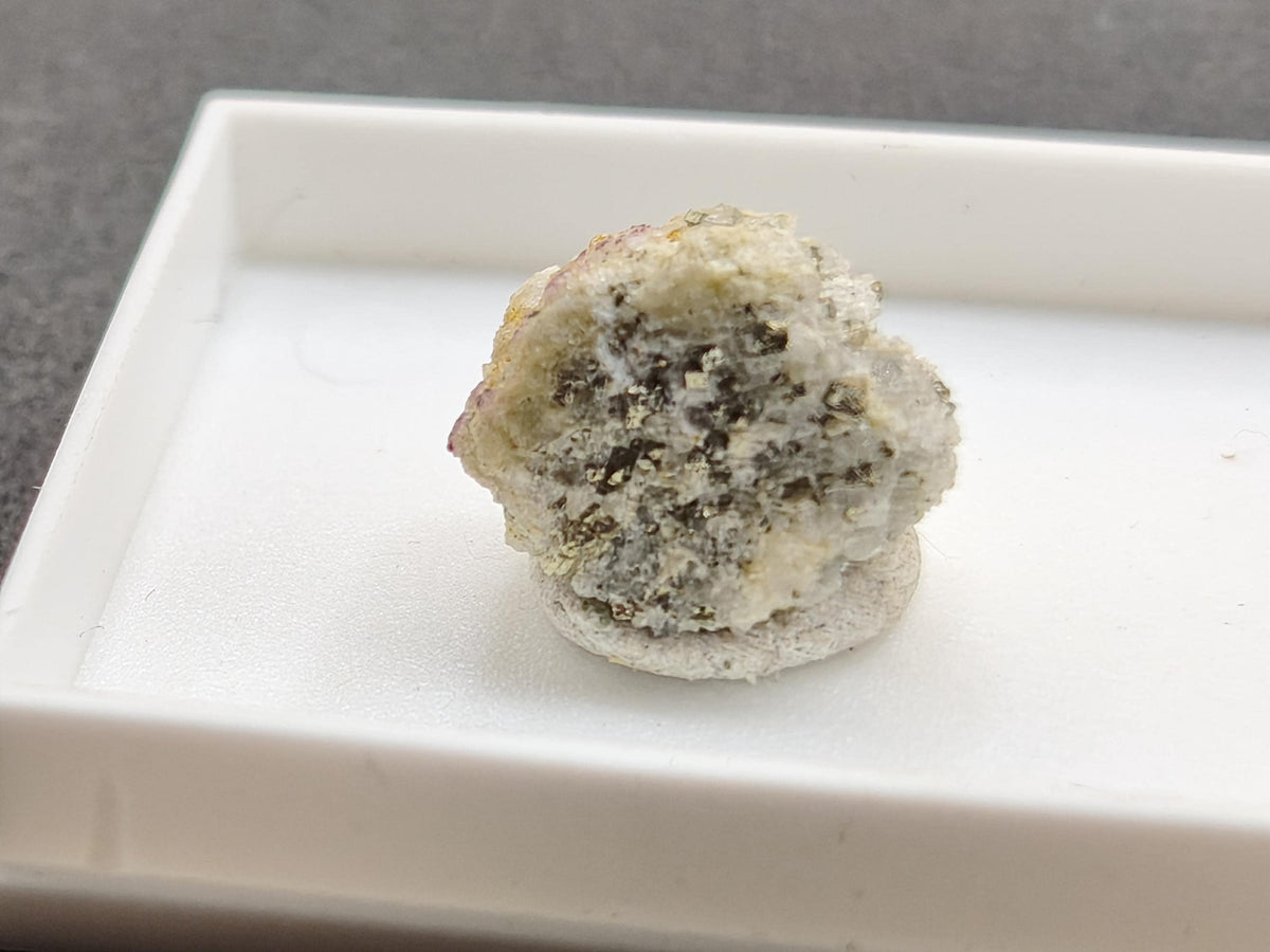 Gediegenes Gold auf Matrix Kristallin – Natürliches Gold aus Zlaté Hory, Tschechien echt natürlich Sammler Mineral selten