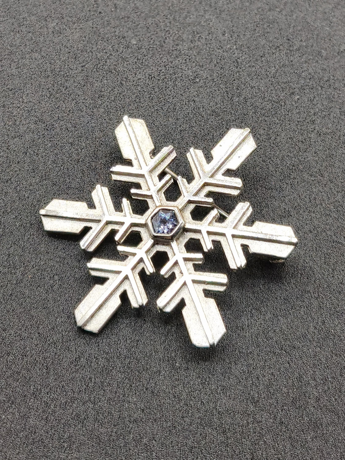 Montana Saphir Vintage Schneeflocken Brosche 925 Silber mit Montana Saphir blau Eiskristall Schmuck Brosche & Anhänger Geometrie Rarität