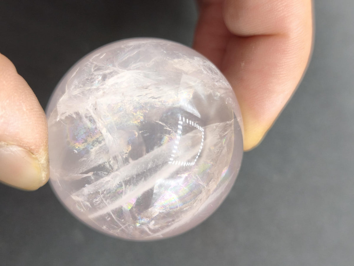 Sternrosenquarz Kugel 40 mm | Rosenquarz mit Regenbogenschimmer & Sterneffekt | Star Rose Quartz | Asterismus Sammler Kugel Kristall Mineral