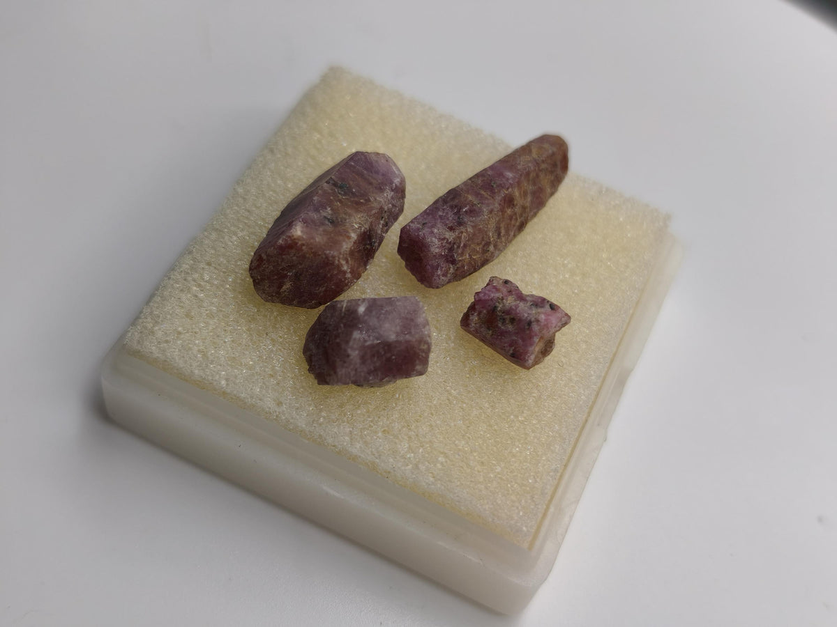 Rubin roh Kristall Sammler Rarität Kollektion Dekostein Heilstein Energie Edelstein Trommelstein Mineral Natur Geschenk Er Sie Mann Rarität