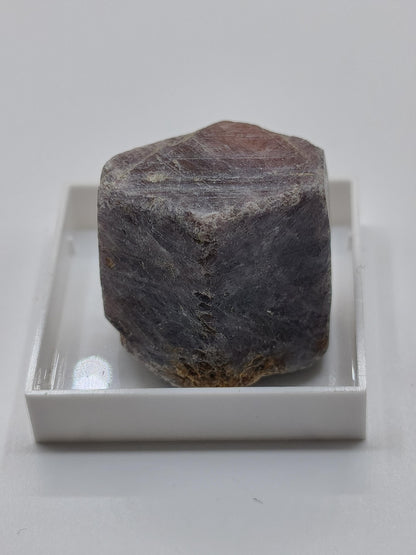 Rubin Saphir Rohkristall aus Tansania 20 mm | Natürlicher violettroter Korund | Sechseckiger Edelstein Sammlermineral Kristalle Geschenk