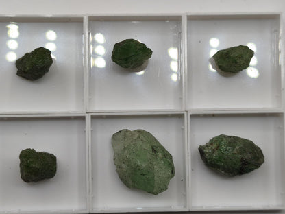 Tsavorit Kristall aus Merelani Tansania | Grüner Granat Rohkristall | Natürlicher Chrom Grossular | Sammler Mineralien roh