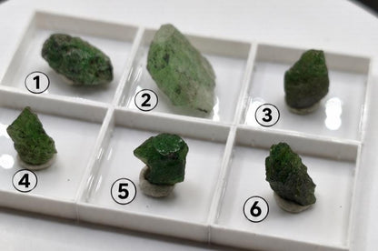 Tsavorit Kristall aus Merelani Tansania | Grüner Granat Rohkristall | Natürlicher Chrom Grossular | Sammler Mineralien roh