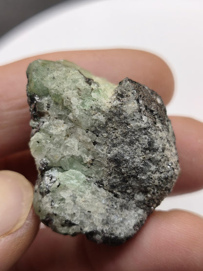 Tsavorit Kristall aus Merelani Tansania | Grüner Granat Rohkristall | Natürlicher Chrom Grossular | Sammler Mineralien roh