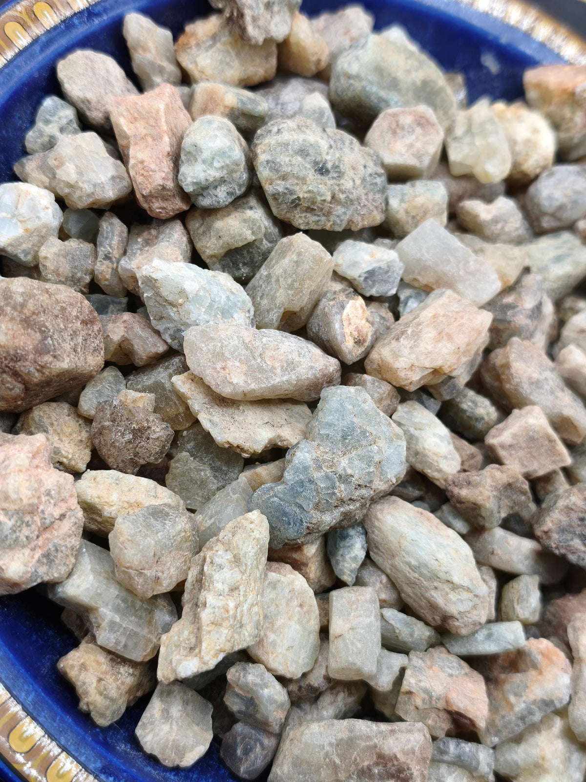 Beryll Mix aus Brasilien | Aquamarin & Grüner Beryll Roh Kristalle | Natursteine 5–25 mm | 20 g oder 50 g Rarität Magische Edelstein Deko