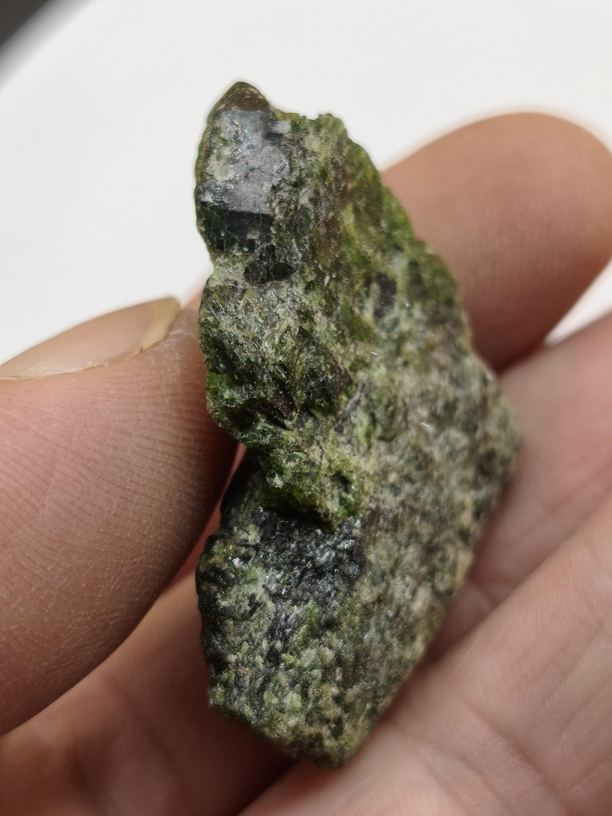 Grüner Diopsid Kristallstufe | Natürlicher Diopsid auf Matrix | 2 Unikate zur Wahl | Sammlermineral Russland Dekostück Sammler Geschenk