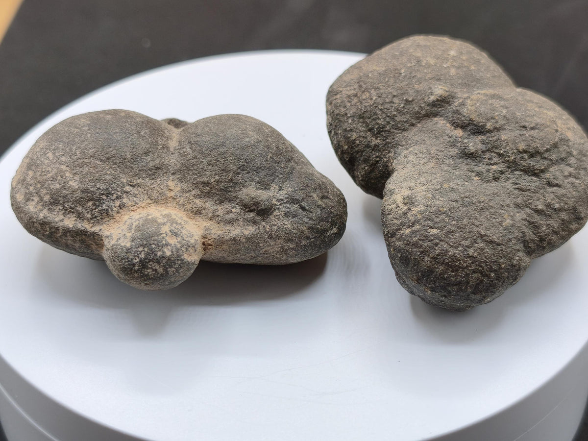 Moqui Marbles Pair – 2 natural ironstone concretions from Utah, USA – Shaman Stone living gemstones Native American shaman ritual energy