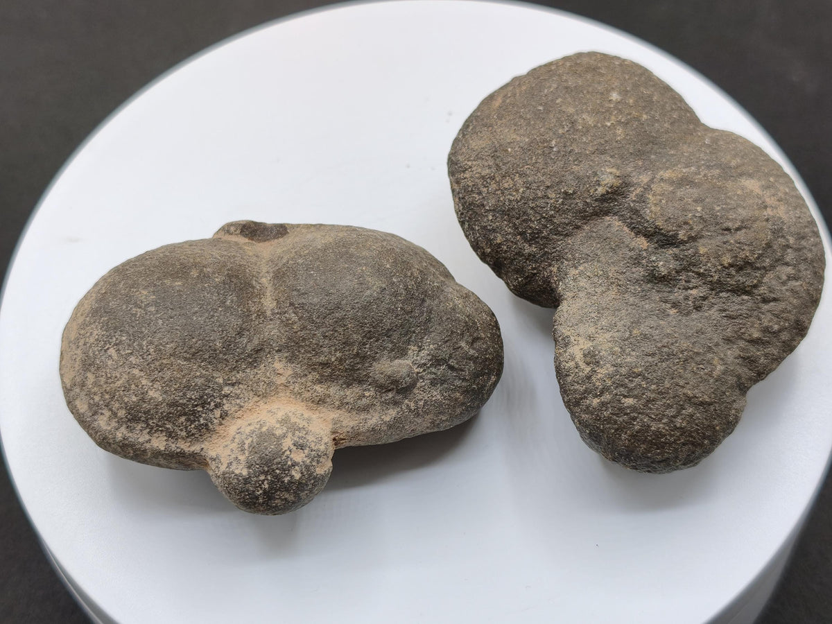 Moqui Marbles Pair – 2 natural ironstone concretions from Utah, USA – Shaman Stone living gemstones Native American shaman ritual energy