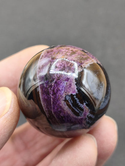 Sugilite *Rareté* Sphère de Sugilite AAA ~ Pierre précieuse Déco Cristal Méditation Énergie Pierre de soin Rareté Rare Collection Investissement Valeur