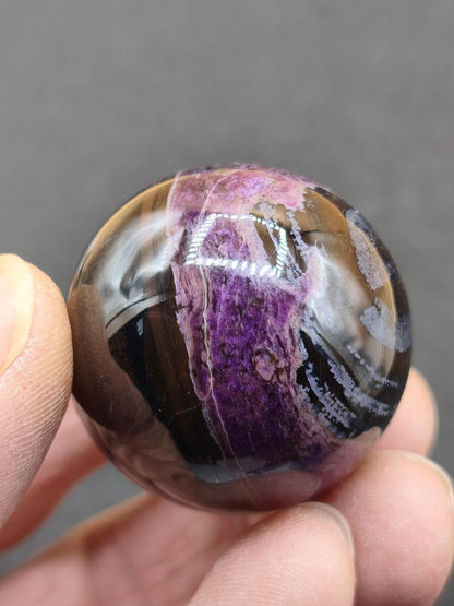 Sugilite *Rareté* Sphère de Sugilite AAA ~ Pierre précieuse Déco Cristal Méditation Énergie Pierre de soin Rareté Rare Collection Investissement Valeur