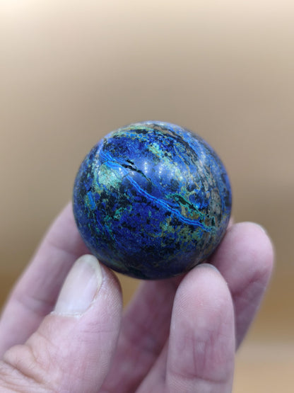 Sphère d'azurite, de malachite et de chrysocolle, cristaux bleus, pierre naturelle, pierre précieuse, sphère décorative, décoration intérieure, méditation, pierre de guérison, rareté, collection, minéraux, pièce unique