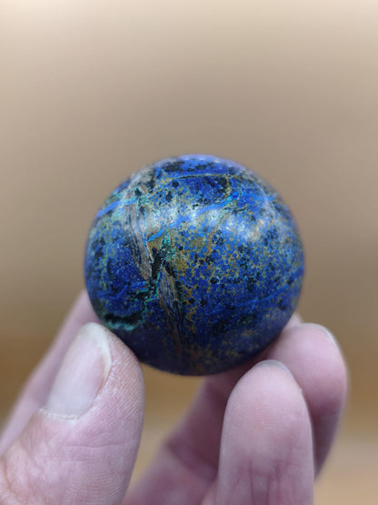 Sphère d'azurite, de malachite et de chrysocolle, cristaux bleus, pierre naturelle, pierre précieuse, sphère décorative, décoration intérieure, méditation, pierre de guérison, rareté, collection, minéraux, pièce unique