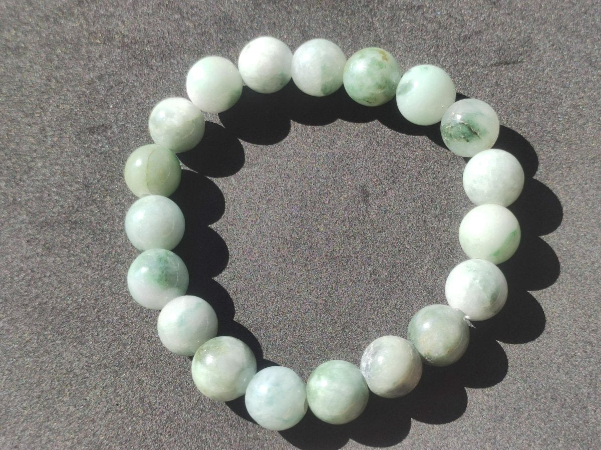 Jade Burma 11mm ~ Edelstein Armband Stretch hochwertige Jade grün natürlich Myanmar GOA Hippie Boho Ethno Nature Heilstein Energie Chakra - Art of Nature Berlin