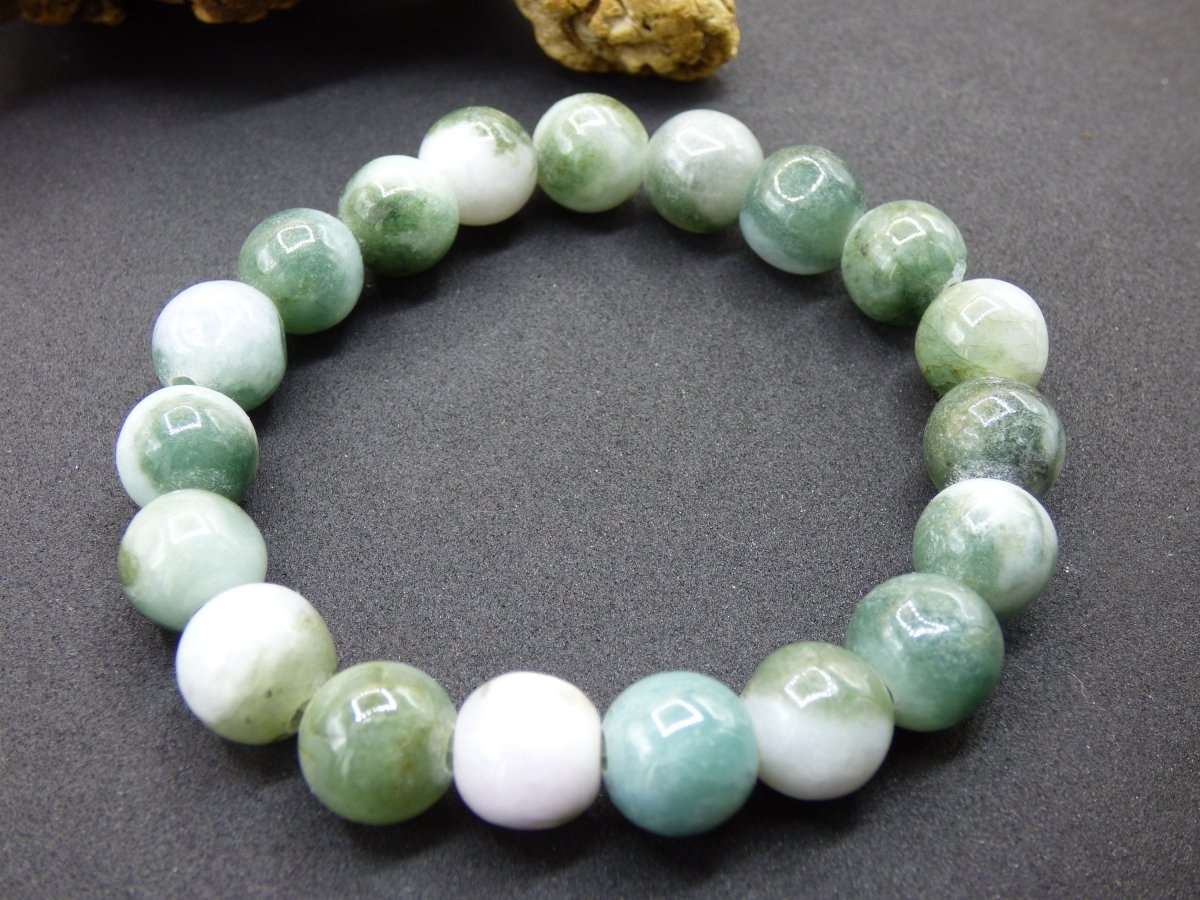 Jade Burma 11mm ~ Edelstein Armband Stretch hochwertige Jade grün natürlich Myanmar GOA Hippie Boho Ethno Nature Heilstein Energie Chakra - Art of Nature Berlin