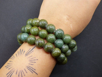Jade Burma dunkel grün 10 - 13 mm ~ Edelstein Armband Stretch hochwertige Jade grün natürlich Myanmar GOA Hippie Boho Nature Heilstein Energie - Art of Nature Berlin