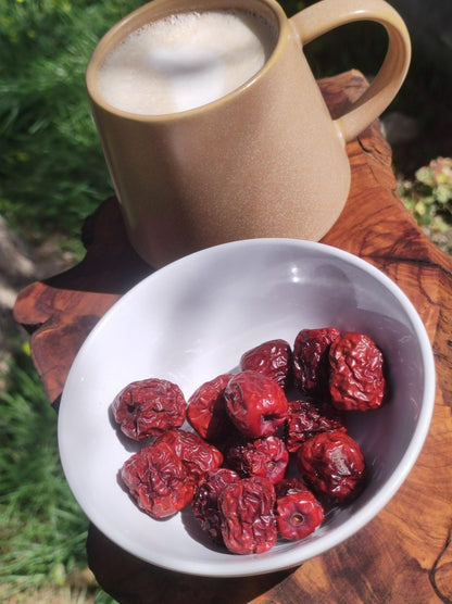 Jujube - Bio Qualität chinesische rote Datteln getrocknet Super Food Gesund Ernährung Mensch + Tier Vegan Glutenfrei Diät Beeren Immunsystem - Art of Nature Berlin