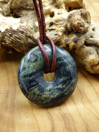 Kabamba Rhyolith ~ Edelstein Kette ~HIPPIE ~GOA ~Boho ~Tibet ~Ethno ~Nature ~Donut ~Schutzsymbol ~Heilstein - Art of Nature Berlin