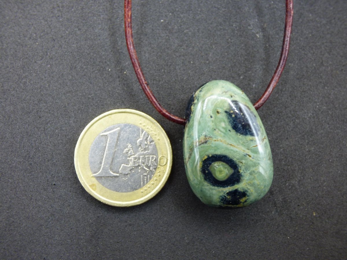 Kabamba Rhyolith / Eldarit - Edelstein Kette grün Heilstein Sie Mann Frau Geschenk Glück Anhänger HIPPIE GOA Boho Tibet Ethno Natur Unikat - Art of Nature Berlin