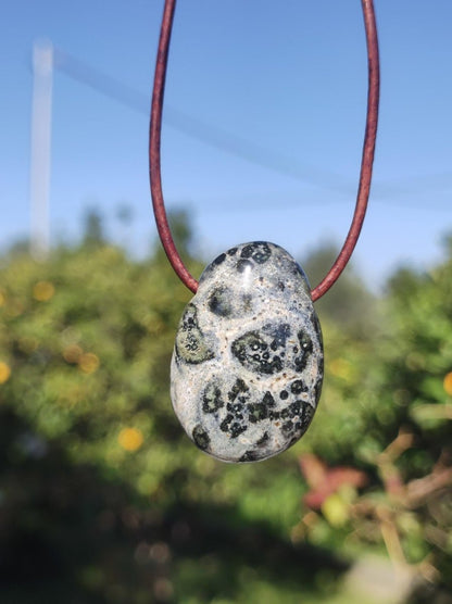 Kabamba Rhyolith / Eldarit - Edelstein Kette Heilstein grün Er Sie Mann Frau Geschenk Glück Anhänger GOA Boho Tibet Ethno Natur Unikat - Art of Nature Berlin