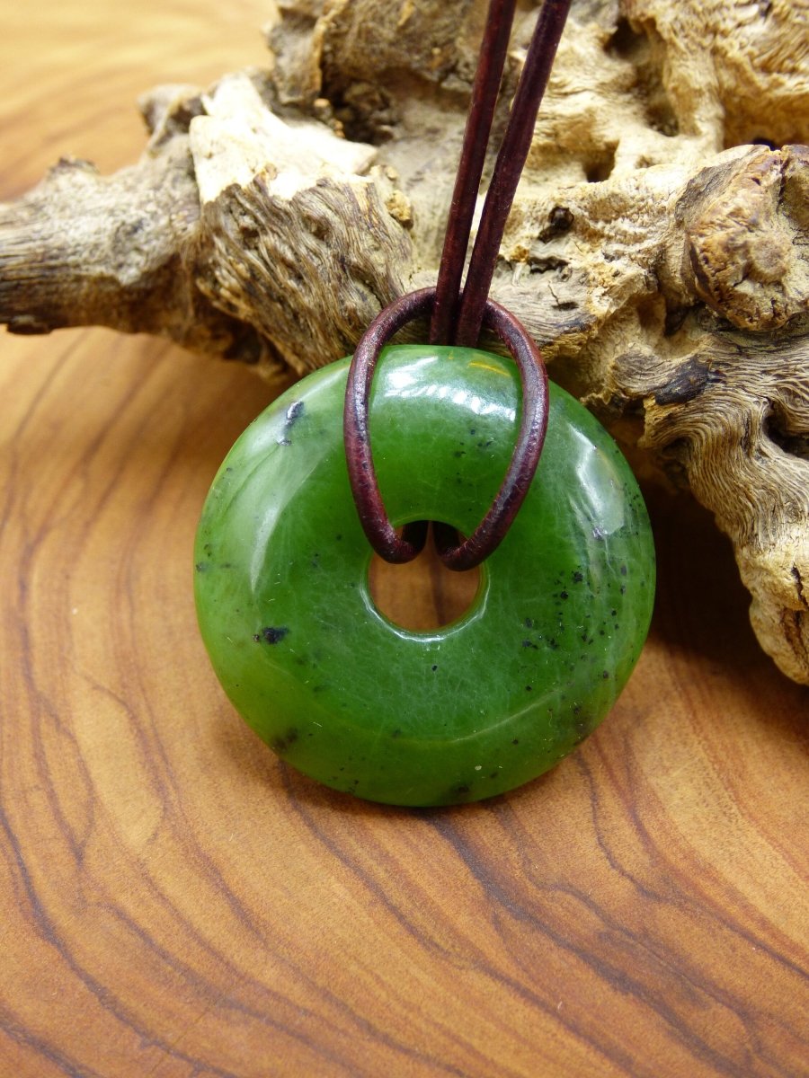 Kanada Jade / Antigorit / Serpentin 30mm ~Edelstein Kette HIPPIE GOA Boho Ethno Natur Heilstein Rarität Kristalle Natur Stein Geschenk grün - Art of Nature Berlin